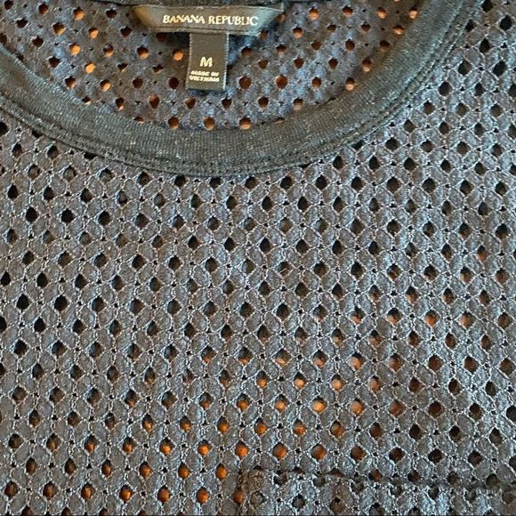 Banana Republic sleeveless black lattice top w/crewneck and front pocket - Picture 5 of 8